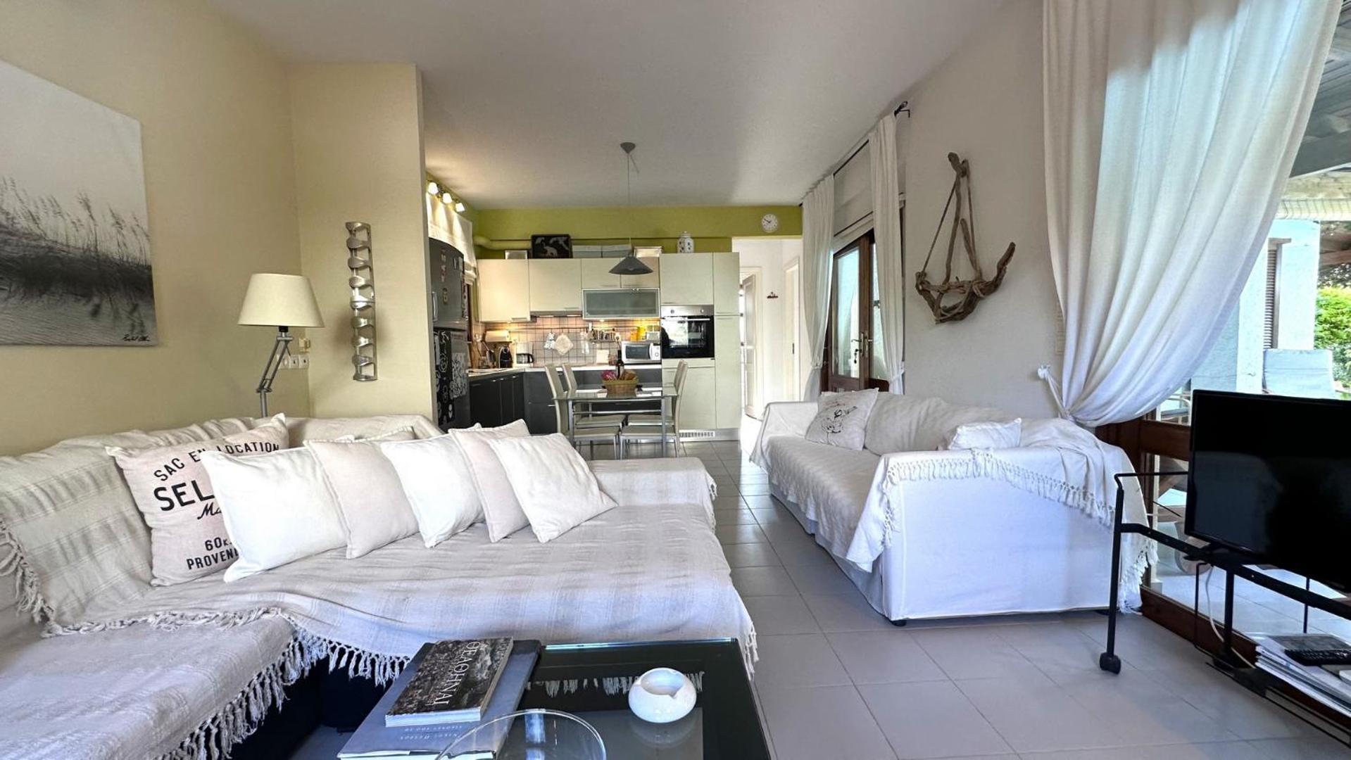 Villa Amy With A Pool In Porto Hydra By Goutos Properties Thermisía Екстериор снимка